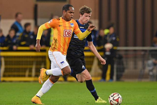 胡明轩24分广东5人上双大胜辽宁 赵继伟14+9